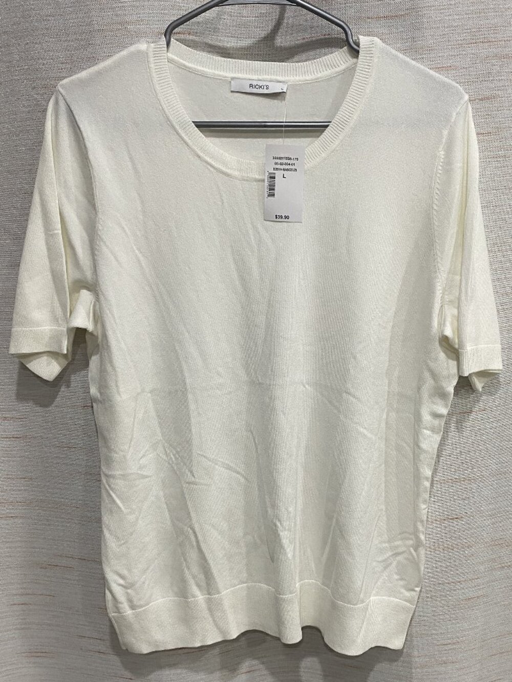 Ricki's Tshirt Cream Large Womens (Reg:$39.90) (236)